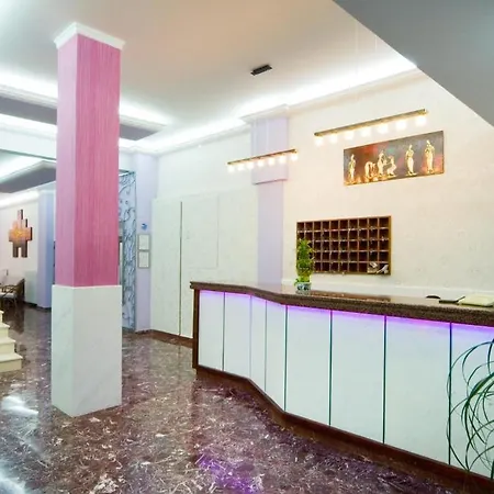 Otel Bakos 3*