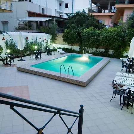 Otel Bakos 3*